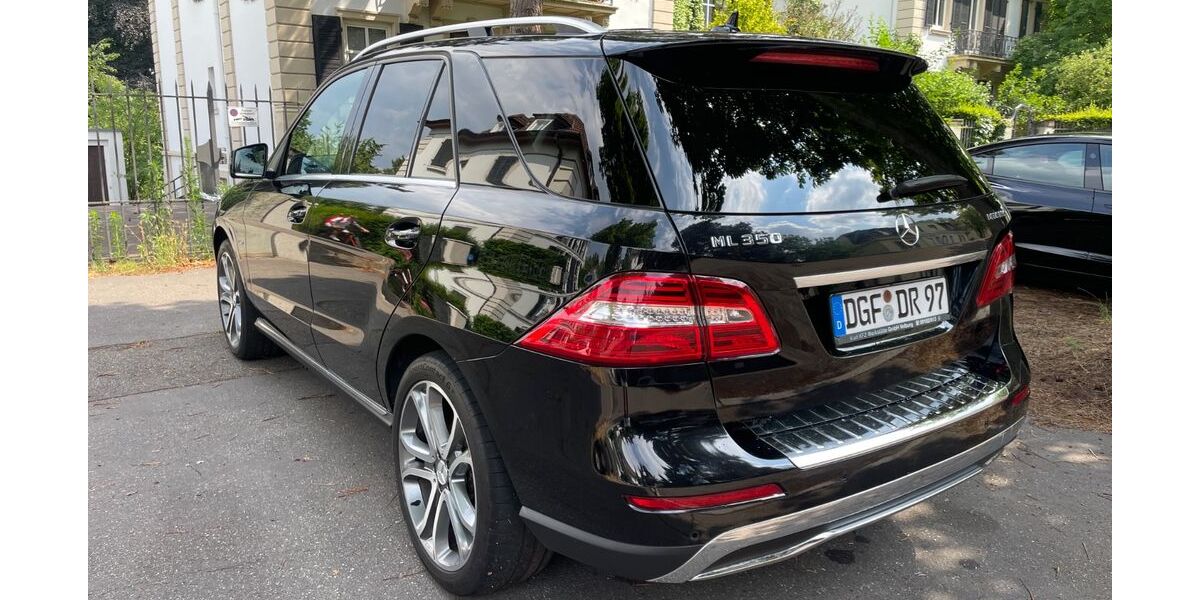 Mercedes-Benz ML 350 235.000 km 13.500 &euro; Mannheim 68165