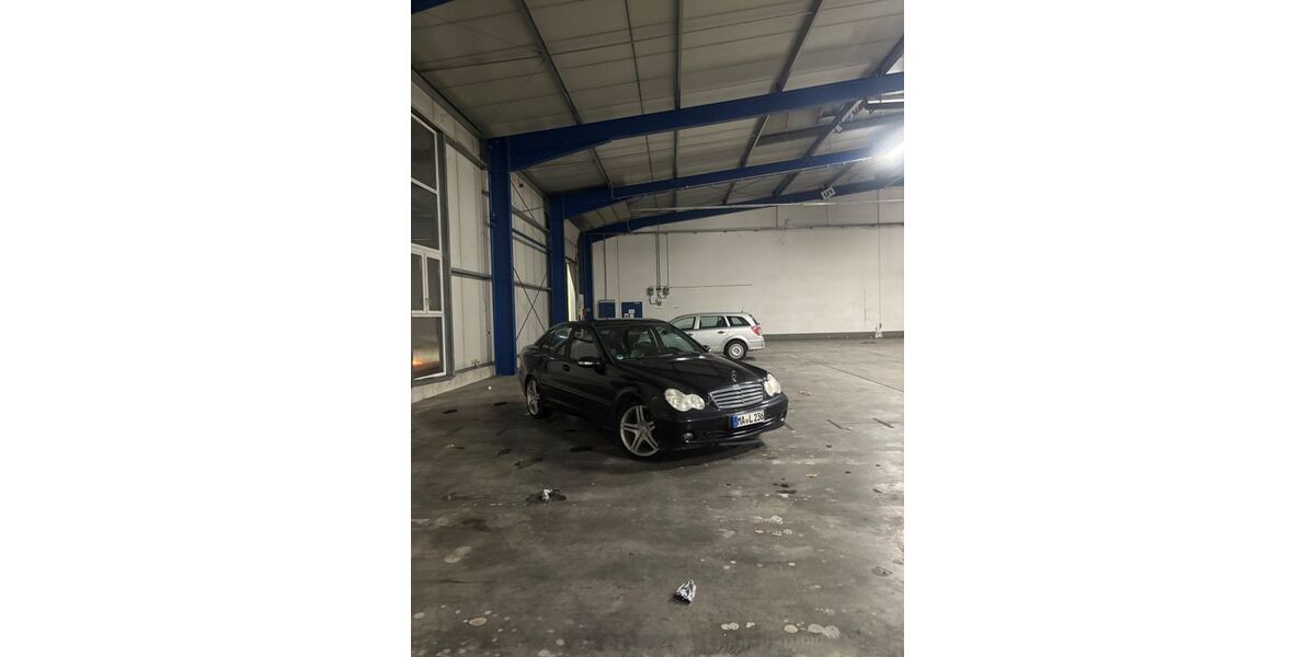 Mercedes-Benz C 220 285.000 km 2.300 &euro; Mannheim 68169