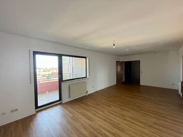 Etagenwohnung Frankenthal - 4 Zimmer, 105 m&sup2;, 953&euro; | Angebot:27363739
