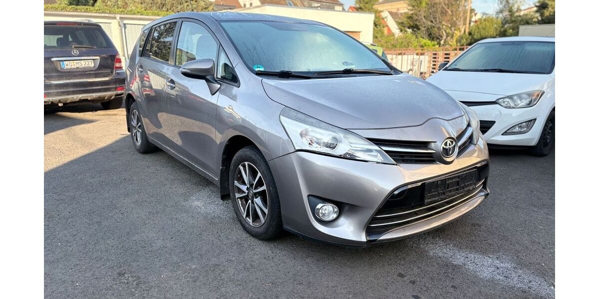 Toyota Verso 177.740 km 4.000 &euro; Ludwigshafen am Rhein 67071