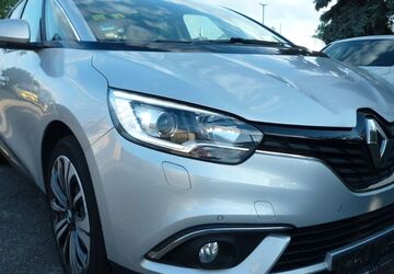 Renault Scenic 143.221 km 10.490 &euro; Mannheim 68199