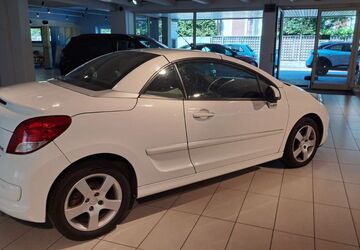 Peugeot 207 110.000 km 5.990 &euro; Ludwigshafen am Rhein 67059
