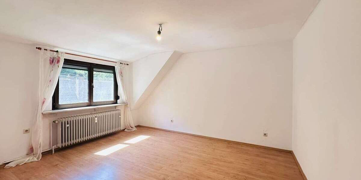 Etagenwohnung Dossenheim - 3 Zimmer, 85 m&sup2;, 1.040&euro; | Angebot:26915151